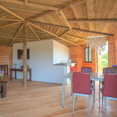 Ferienhaus Unique Octagonal Glamping Getaway With Gorgeous Views Near Lisbon In Portugal *
